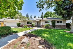 Pre-foreclosure in  N RIVERVIEW AVE Reedley, CA 93654