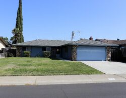 Pre-foreclosure in  HICKORY WAY Rocklin, CA 95677