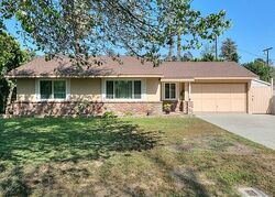 Pre-foreclosure in  SHADYSPRING DR Burbank, CA 91504
