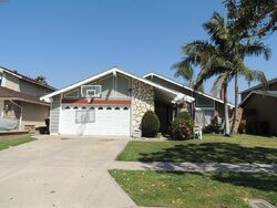  S Deegan Dr, Santa Ana CA