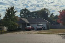 Pre-foreclosure in  GLENWOOD LN Moody, AL 35004