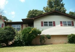 Pre-foreclosure in  27TH AVE N Bessemer, AL 35023