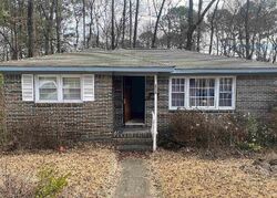 Pre-foreclosure in  GLASGOW AVE Birmingham, AL 35212