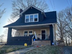 Pre-foreclosure in  WENGLER AVE Sharon, PA 16146