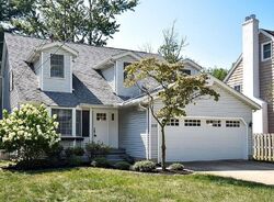 Pre-foreclosure in  HAMPTON RD Rocky River, OH 44116