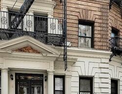 Pre-foreclosure in  W 56TH ST F New York, NY 10019