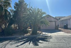 Pre-foreclosure in  EXULTED VALLEY AVE North Las Vegas, NV 89032