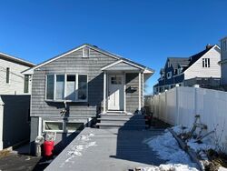 Pre-foreclosure in  UPLAND RD Winthrop, MA 02152