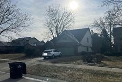 Pre-foreclosure in  TIMBERLAND DR Westland, MI 48185