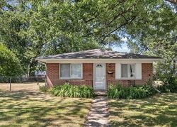 Pre-foreclosure in  YALE ST Dearborn Heights, MI 48125