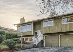 Pre-foreclosure in  27TH PL SW Federal Way, WA 98023