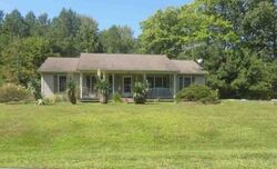 Pre-foreclosure Listing in WOODBERRY DR MONTROSS, VA 22520