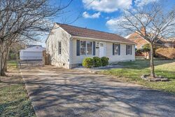 Pre-foreclosure in  MANSFIELD ST NE Roanoke, VA 24012