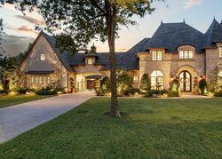 Pre-foreclosure in  E ANTHEM RIDGE RD Owasso, OK 74055