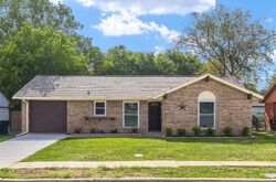 Pre-foreclosure in  CURTIS DR Garland, TX 75040
