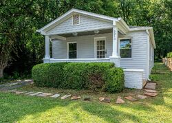 Pre-foreclosure in  MCINTYRE RD Knoxville, TN 37914