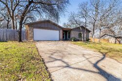 Pre-foreclosure in  WOODLAKE CIR Azle, TX 76020