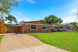Pre-foreclosure in  OLIVE PL Fort Worth, TX 76116