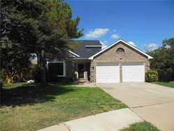 Pre-foreclosure in  ROCKY POINT CT Arlington, TX 76018