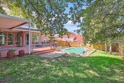 Pre-foreclosure in  ARBOR OAKS DR Arlington, TX 76006