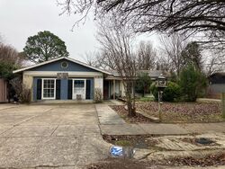 Pre-foreclosure in  VICTORIA DR Euless, TX 76039