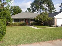 Pre-foreclosure in  BERRYWOOD CT Slidell, LA 70461