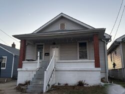 Pre-foreclosure in  WACHTEL DR Saint Louis, MO 63125