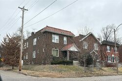 Pre-foreclosure in  GREER AVE Saint Louis, MO 63115