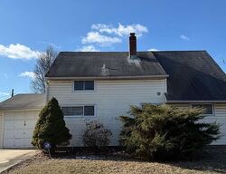 Pre-foreclosure in  CROSSWOOD LN Levittown, PA 19055