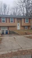 Pre-foreclosure in  BURKE GLEN RD Toledo, OH 43607