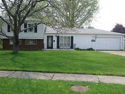  Lincoln Dr, Lorain OH