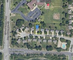 Pre-foreclosure in  SE 7TH ST Lees Summit, MO 64063
