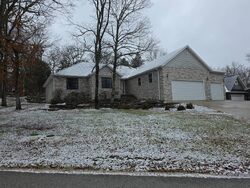 Pre-foreclosure Listing in WILDFLOWER DR KIMBERLING CITY, MO 65686