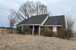  Cash Rd, Lena MS