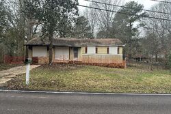  Suncrest Dr, Jackson MS