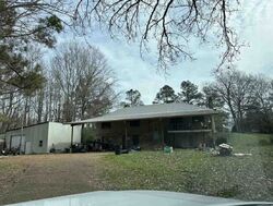 Pre-foreclosure in  POND MEADOW RD Natchez, MS 39120