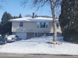 Pre-foreclosure in  9TH AVE S South Saint Paul, MN 55075