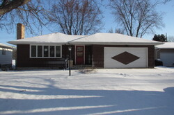 Pre-foreclosure in  12TH ST E Glencoe, MN 55336