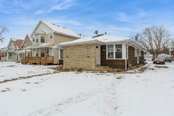 Pre-foreclosure in  LYNDALE AVE N Minneapolis, MN 55412