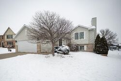 Pre-foreclosure in  DANVERS LN NW Rochester, MN 55901