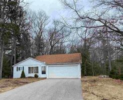  E Cedar Lake Dr, Greenbush MI