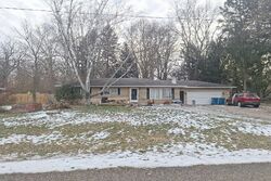  Hoyt Dr, Battle Creek MI