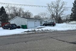 Pre-foreclosure in  N BELSAY RD Flint, MI 48506