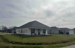 Pre-foreclosure in  COLES CREEK DR Carencro, LA 70520