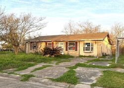 Pre-foreclosure in  LAYMAN ST Westwego, LA 70094