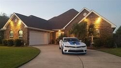 Pre-foreclosure in  RIVERLANDS DR La Place, LA 70068