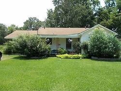 Pre-foreclosure in  ERNEST ST Lake Charles, LA 70601