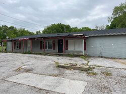  Plum Springs Rd, Bowling Green KY