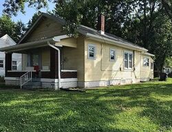 Pre-foreclosure in  EARL AVE Louisville, KY 40215