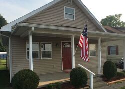 Pre-foreclosure in  39TH ST Ashland, KY 41101